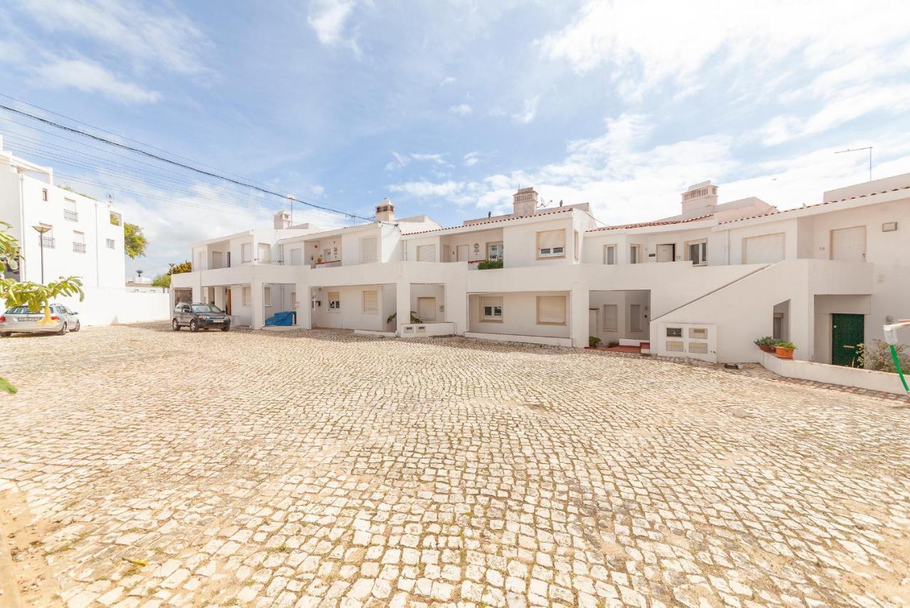 C18 - Church Square Apartment In Praia Da Luz Exterior foto